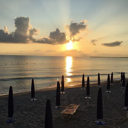 La Terrazza Sul Mar Mediterraneo-2